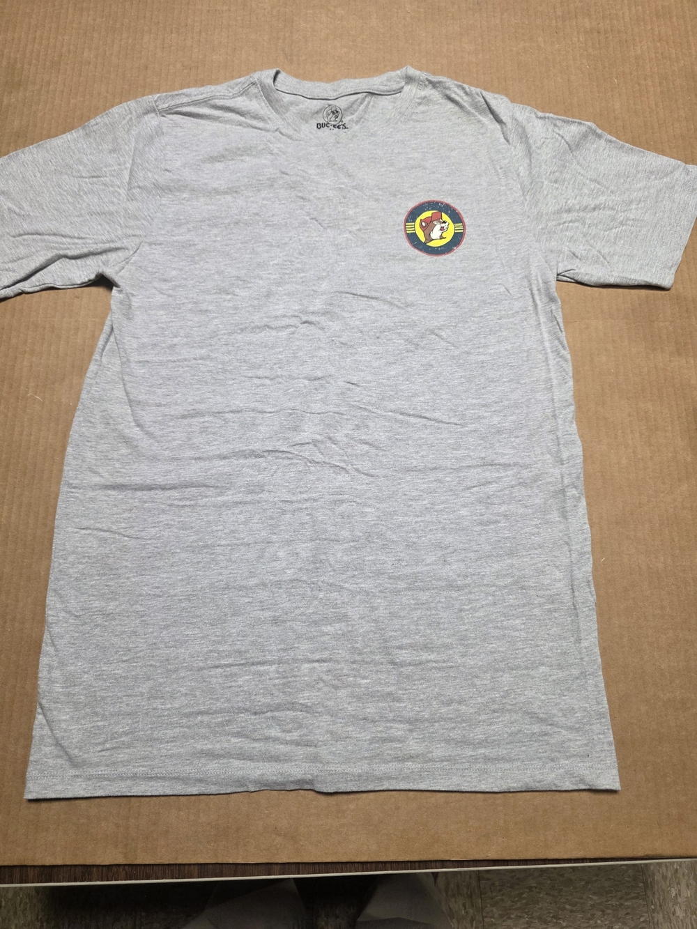 Buc-ees Tshirt Size M Gray Graphic Pocket-Style Men's T-Shirt
